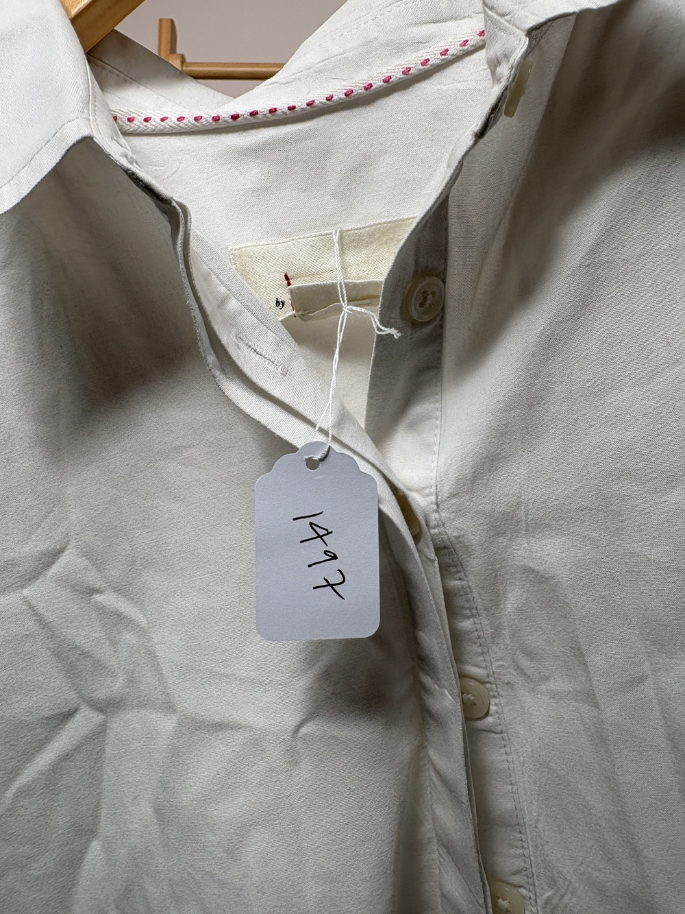 PF-1497 Anthropologie White Button Down Top - Picture 2 of 2